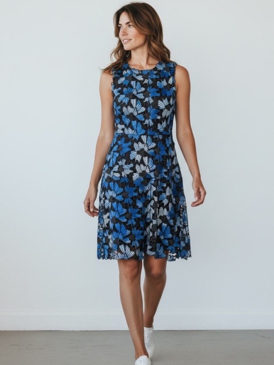 Elie Tahari Dresses & Skirts - Elie Tahari Women's 4 Blue Black Floral Guipure Lace Sleeveless Dress